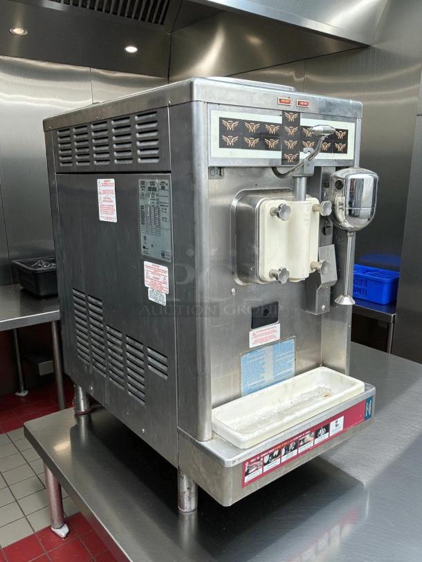 Taylor Model 490 countertop shake freezer, single flavor, excellent condition, tested and working, stainless steel body.