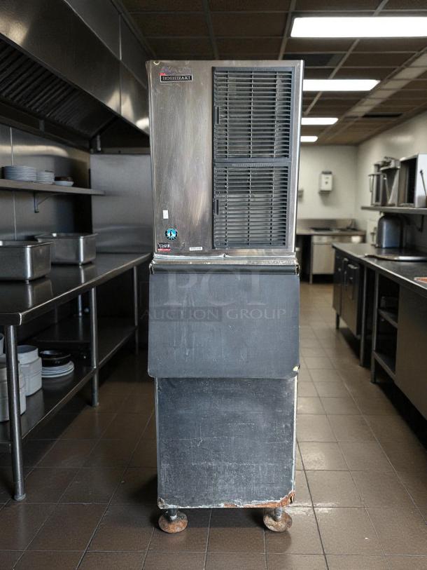 Hoshizaki KM-350MAJ ice maker in excellent condition, cube-style, 115v/60/1-ph. Visible Hoshizaki logo and tested sticker.