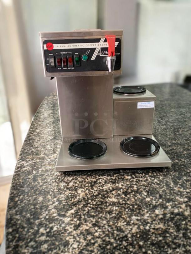 Curtis Alpha Automatic Coffee Brewer, excellent condition, dual warmer, tested and working, model labeled "Alpha."