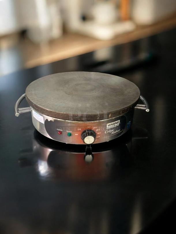 Waring Commercial WSC160 Crêpe Maker, stainless steel, excellent condition, tested and working, visible controls and branding.
