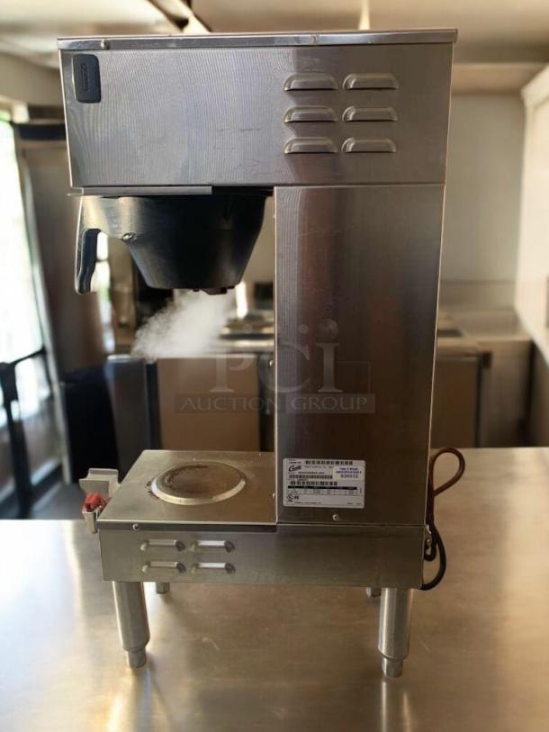 Wilbur Curtis G4 ThermoPro Single Coffee Brewer TP1S10A000, stainless steel, excellent condition, tested and working.