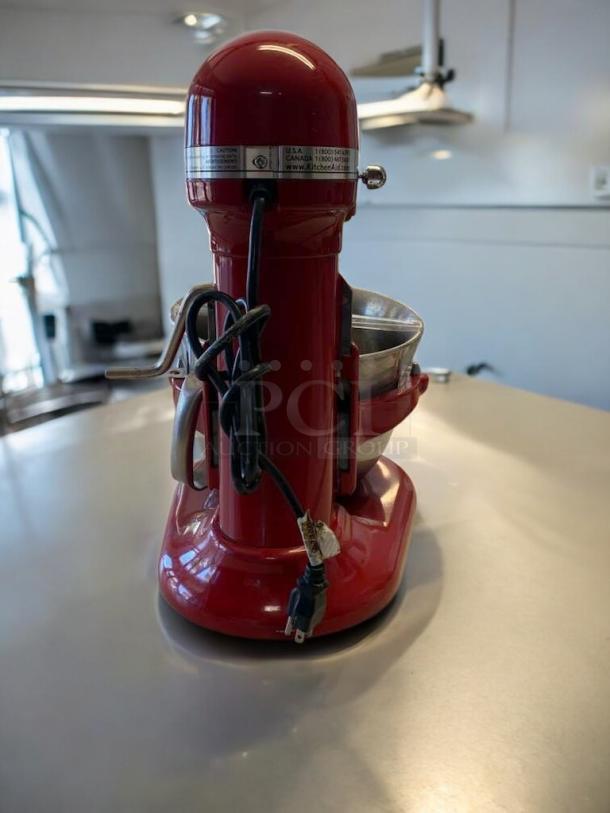 Empire Red KitchenAid Professional 600 Series 6-Qt Stand Mixer, excellent condition, model KP26M1XER, tested and working.