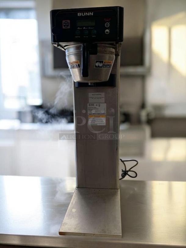 BUNN Dual BrewWISE DBC Commercial Coffee Brewer, stainless steel, excellent condition, tested and working, with control panel.