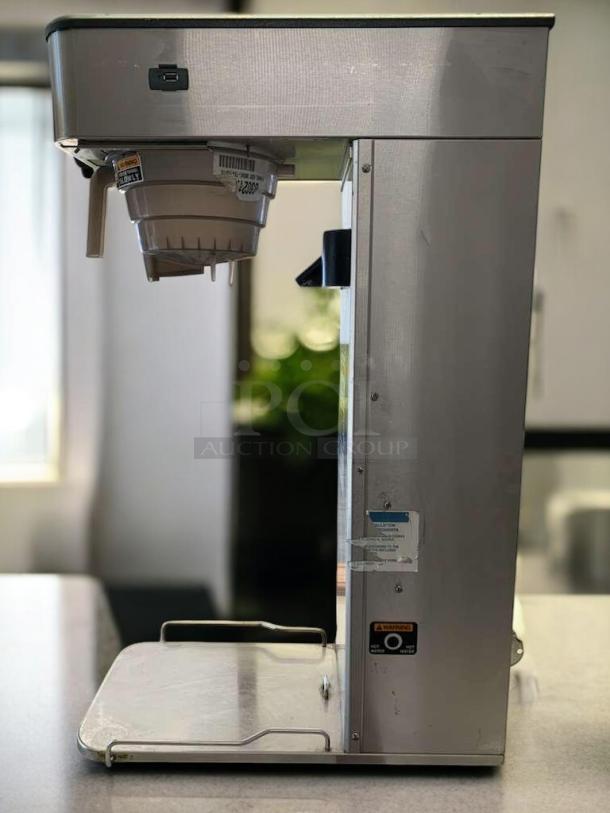 BUNN Dual BrewWISE DBC Commercial Coffee Brewer, stainless steel, excellent condition, tested and working.