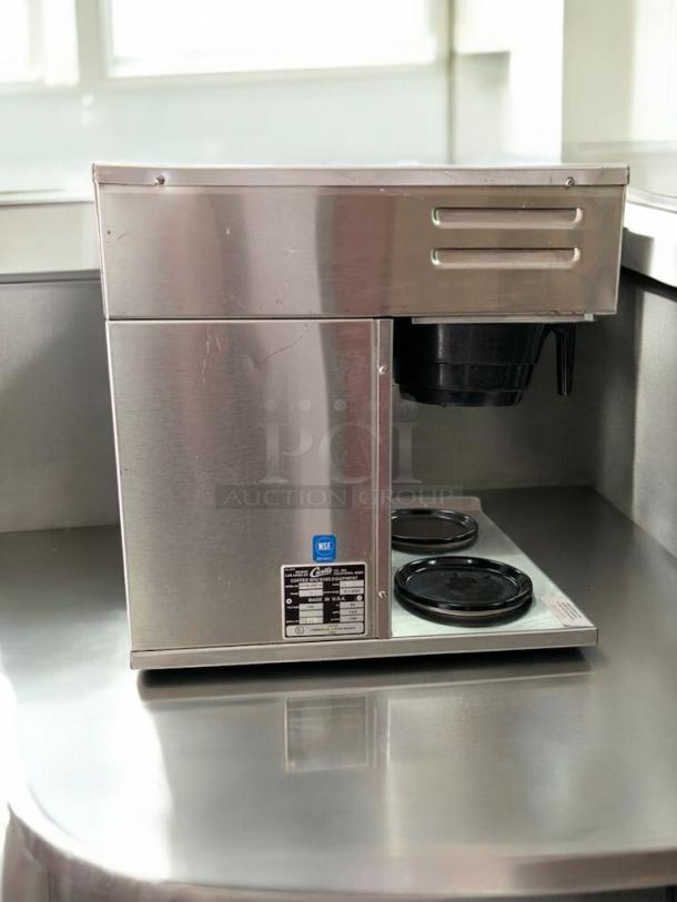 Wilbur Curtis Alpha D60GT Coffee Brewer, single warmer, stainless steel, excellent condition, tested and working.