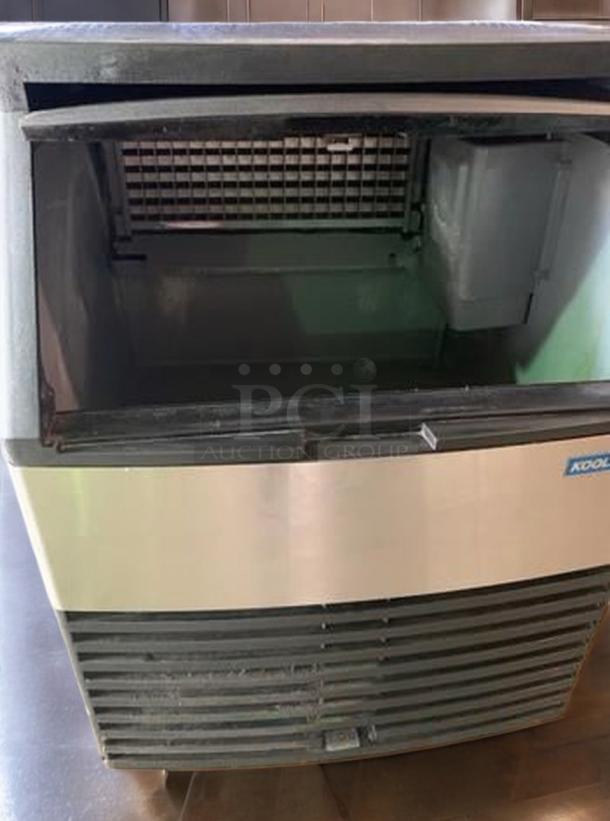 Pristine Koolaire KD0170A ice machine, 148 lb/day, 115V, fully tested. Stainless steel finish, excellent condition.