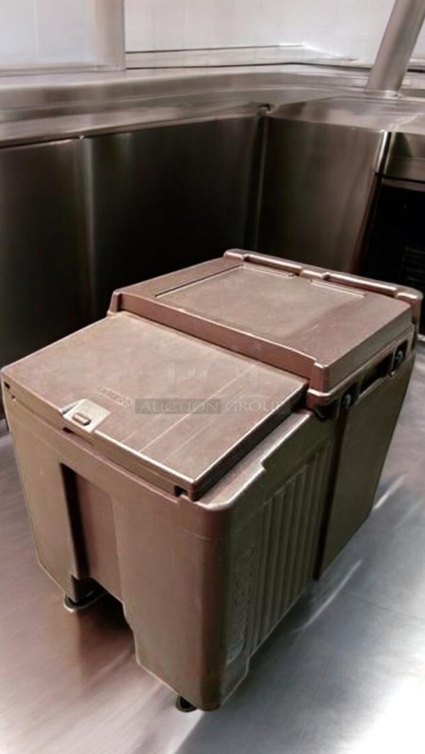 Cambro UC500131 Ultra Camtainer, 5-gallon insulated beverage carrier, outstanding condition, brown, tested and working.