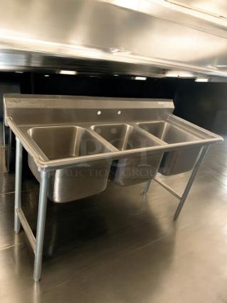 Advance Tabco T9-3-54 stainless steel 3-compartment sink in superb condition, NSF certified, fully tested and working.