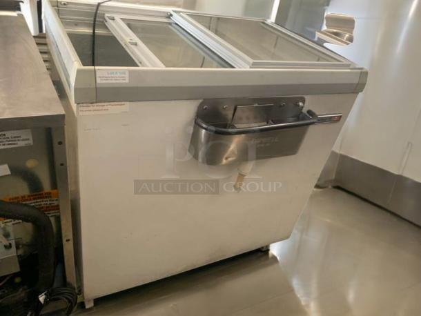 Frigidaire IK 273 commercial ice cream display freezer, superb condition, 115V, glass sliding doors, tested working.