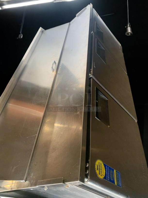 Everest EPBNR3 3-Door Refrigerated Sandwich Prep Table, superb condition, 115V, tested and working, stainless steel finish.