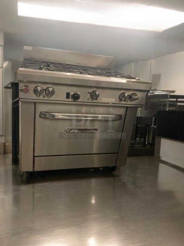 Superb condition Southbend 6-burner gas range with standard oven, model 4361D. Stainless steel, fully tested, natural gas.