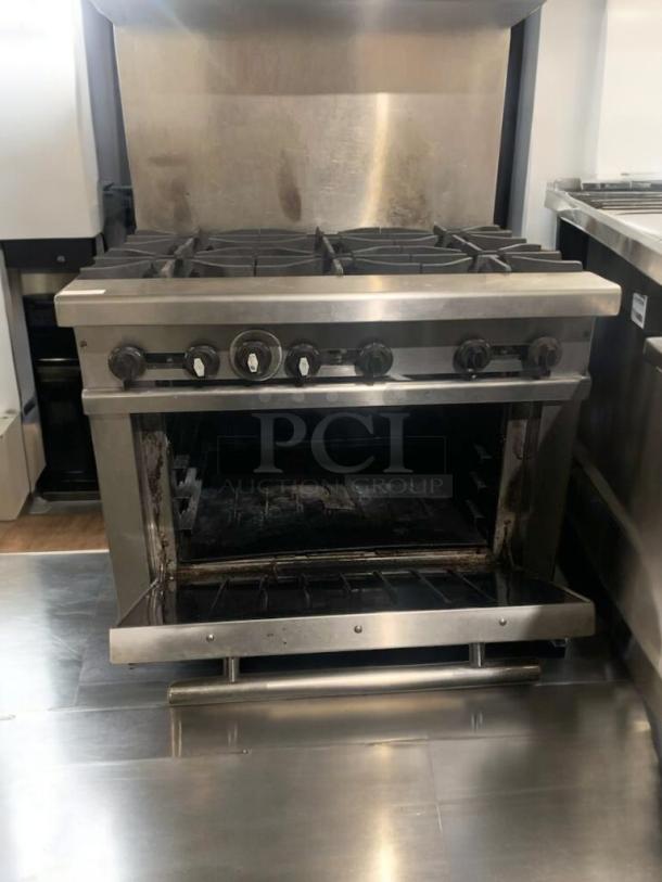 Prime Condition Connerton CR-6 6-burner gas range with standard oven. Natural gas, tested, fully working. Stainless finish.