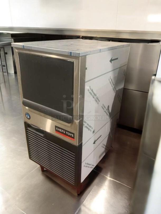 Hoshizaki KM-81BAJ ice maker, outstanding condition, stainless steel, air-cooled, 115V, fully tested, Chef's Toys label shown.