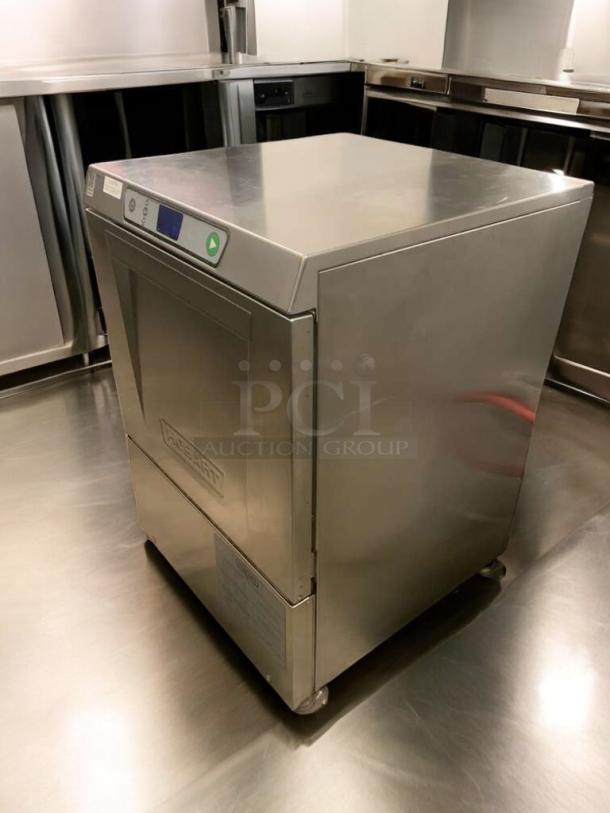 Prime condition Hobart LXeH high-temp under-counter commercial dishwasher. Fully tested, stainless steel, excellent working order.