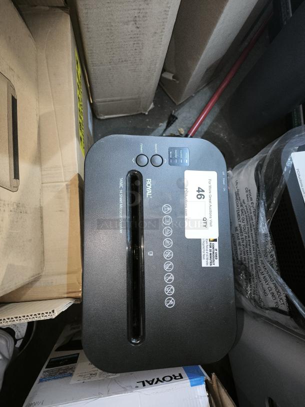 Brand new Royal MC14MX 14-Sheet Micro-Cut Shredder, model 14MC, in pristine condition.