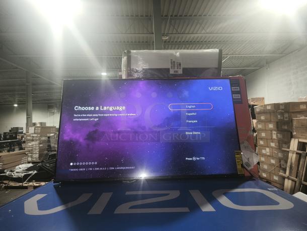 VIZIO V4K50C‑0809 50" 4K UHD LED Smart TV, new condition, displaying language selection screen.