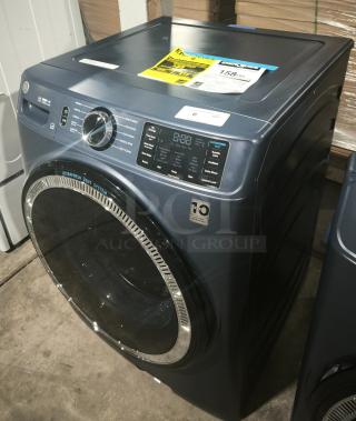 GE Profile 5.3 cu ft Smart Front-Load Washer, Model PFW870SPVRS, features UltraFresh Vent System+ with OdorBlock, like new condition.