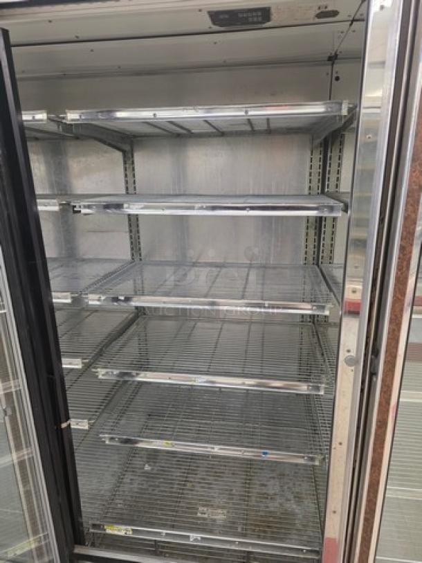 Hill ZAR5G-FCK frozen food door, electric defrost, horizontal lights, wire shelves, no compressor. Sold by the door.