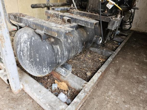 Commercial refrigeration compressor rack, medium temp, 404A, 40 HP. Visible wear; buyer responsible for removal.