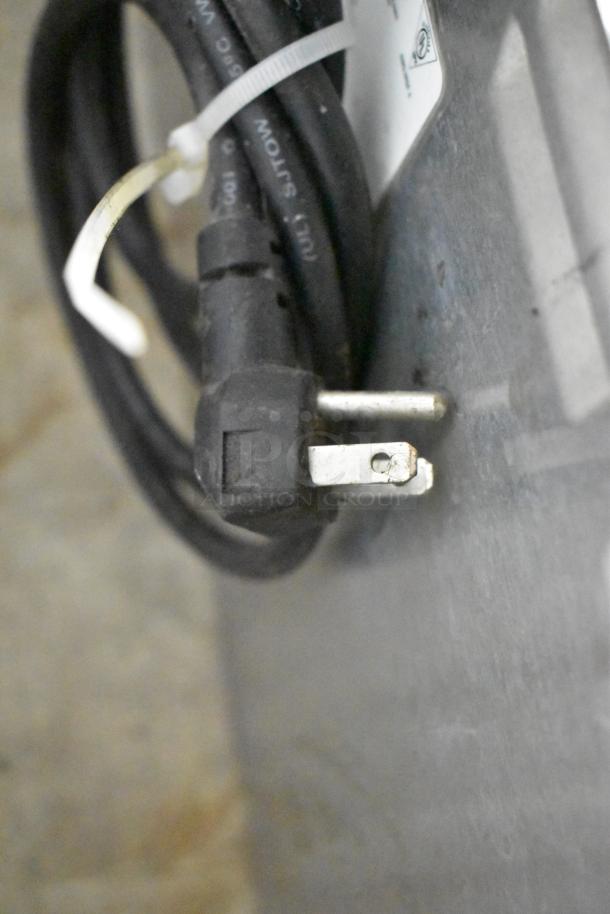 Alto Shaam 500-1D warming drawer plug and cable, 120 volts, 1 phase, stainless steel, commercial use.