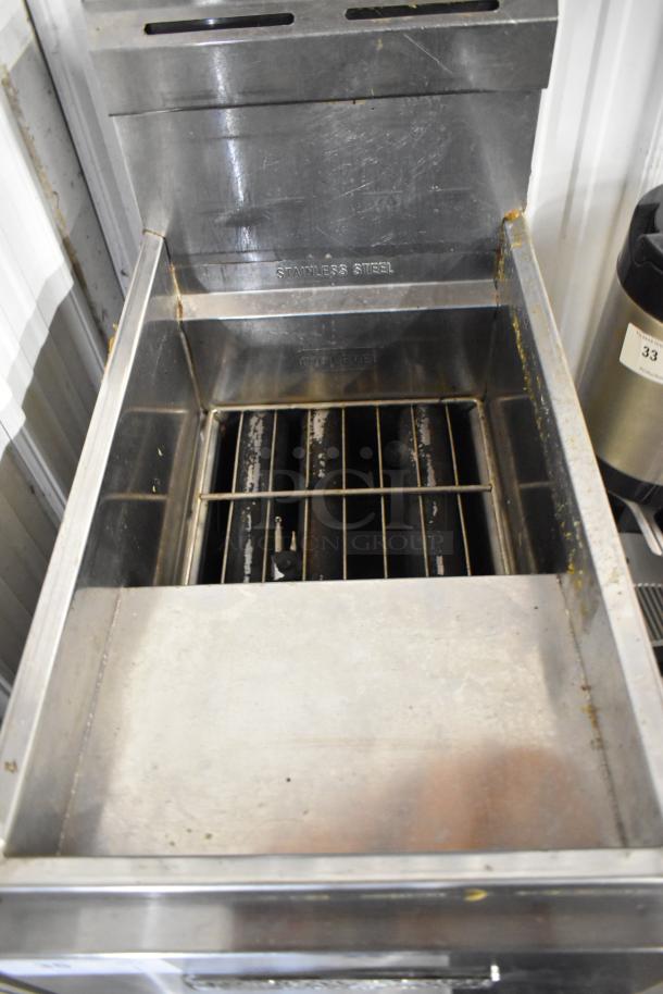 American Range AF-35/50 stainless steel commercial gas fryer with metal fry basket, 40,000 BTU, good condition.