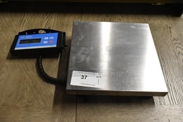 AvaWeigh 334RS400 400 lb. digital receiving scale with remote display, in good condition, shows control panel and platform.