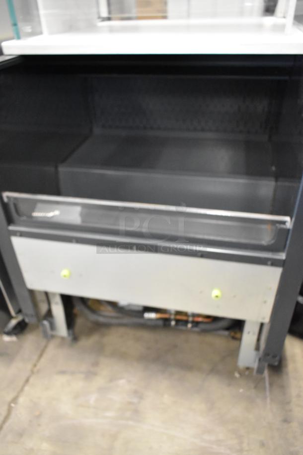 Structural Concepts SBZ2852DR commercial grab-n-go merchandiser in metal, 220V, 1 phase, features open front design.