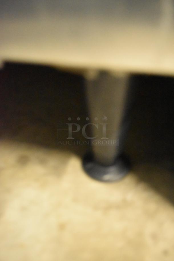 Blurry image. Cannot provide descriptive alt text.