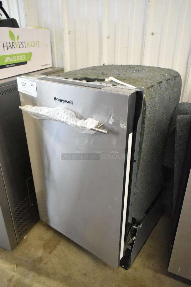 2025 Honeywell HDS18SS stainless steel 18" slimline dishwasher, brand new with scratches and dents. 115V, 1 phase.
