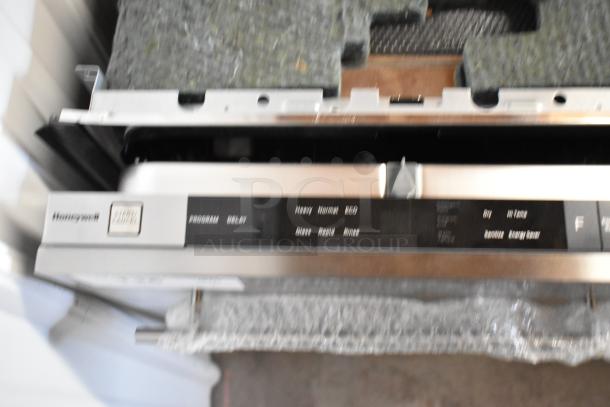 BRAND NEW SCRATCH AND DENT 2025 Honeywell HDS18SS stainless steel 18" slimline dishwasher, control panel visible.