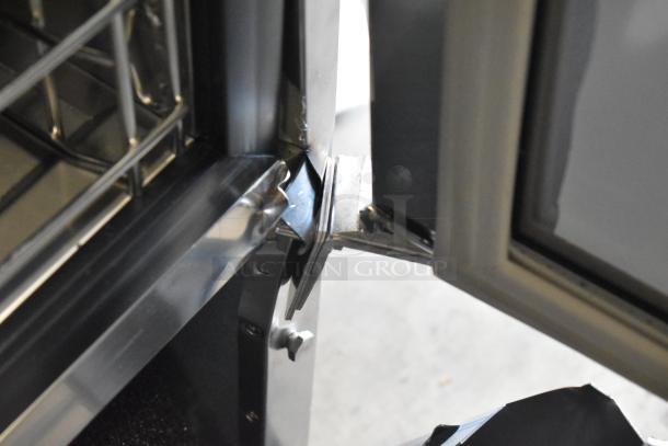 Stainless steel corner of Piper RCM054S blast chiller shows scratch and dent damage. Brand new, 208-230V, 1 Phase.