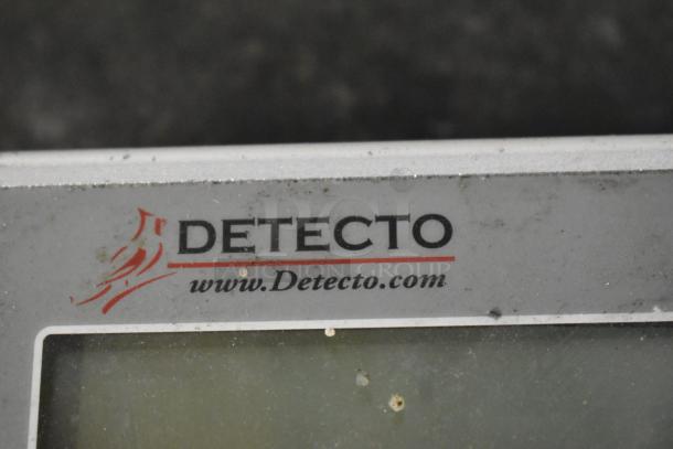 Detecto DR400 400-pound capacity scale, with visible Detecto logo and website, in lightly used condition.