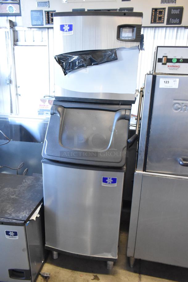 BRAND NEW SCRATCH AND DENT 2024 Manitowoc IDT0420A-161 Indigo NXT Dice Ice Machine on bin. 470 lb capacity, 115V, 1 phase.