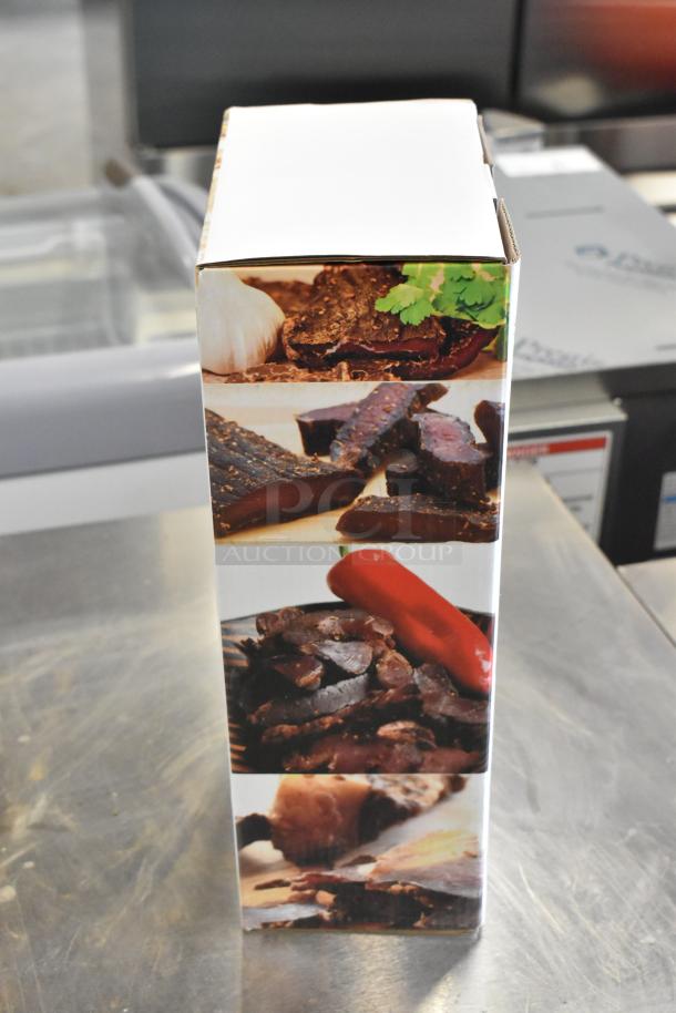 Cardboard box for Ultra Ted Lite Optic RV2990 Radiused Cutter with images of sliced deli meats.