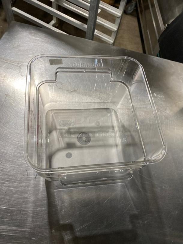 NEW Cambro CamSquare 12 Quart Clear Food Storage Container, commercial grade, square shape, pristine condition.