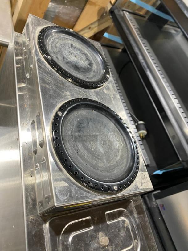 Bunn CDBCP35 commercial coffee brewer with two top warmers, stainless steel, electric-powered, 120/240V, 1 Phase.