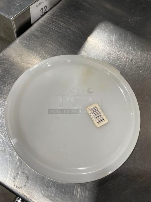 Cambro RFSC2148 polyethylene lid for 2 & 4 Qt. round containers, new condition, barcode visible. 12 per case.
