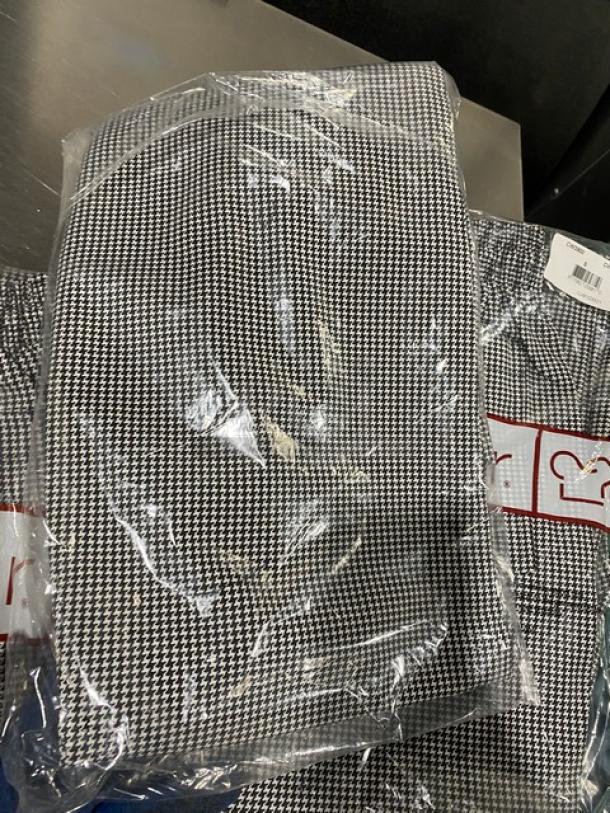 NEW Chefwear CW3900CW11 chef pants, black & white, size S, in packaging. Brand tag visible, excellent condition.