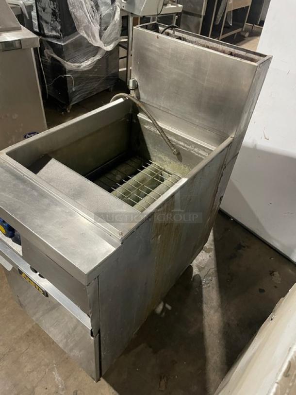 Anets GPC18 Stainless Steel Natural Gas Pasta Cooker, 115V 1 Phase, with backsplash, on legs, used condition, visible wear.