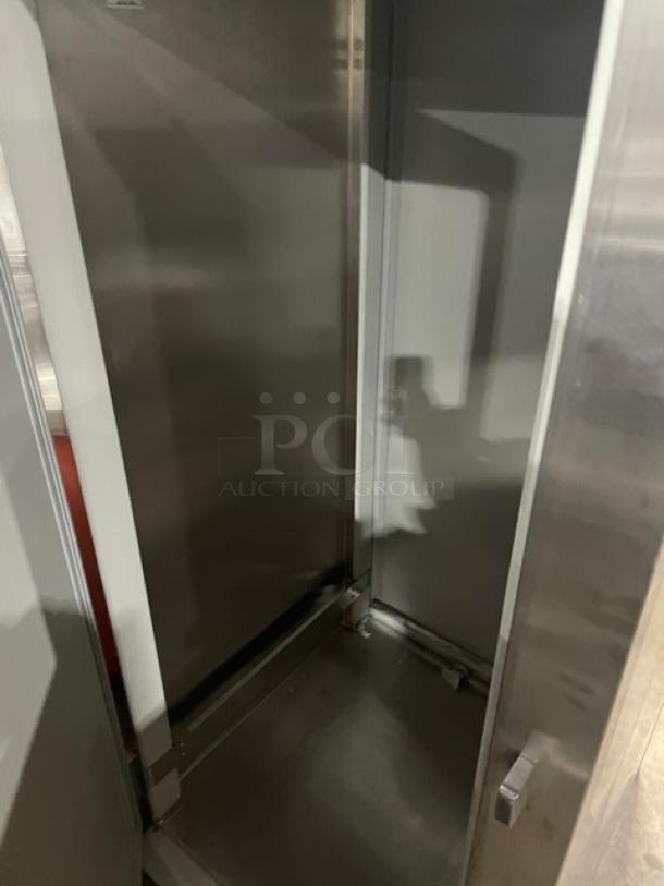 Victory one-door roll-in rack refrigerator, model 1TS-1D-S7-PT. Stainless steel interior, excellent condition, 115V, serial M0391651.