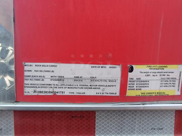 Red Rock Solid Cargo 28' mobile kitchen trailer label, showing GVWR 7031 kg, tire specs, and manufacture date 09/2021.
