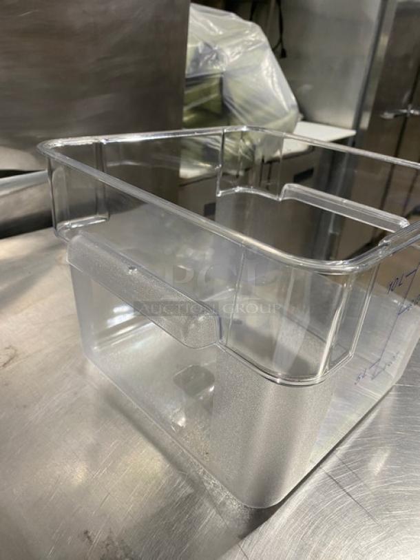 Carlisle 12 Qt. square clear polycarbonate food storage container, model 1072407, new condition, commercial-grade.