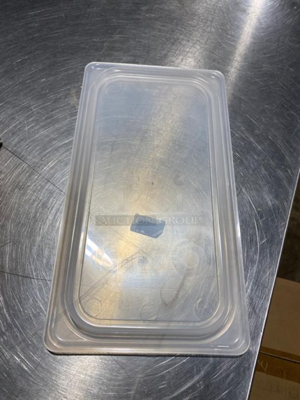 Cambro Commercial 1/3-Size Pan Seal Cover, Model 30PPCWSC190, translucent, new condition, ideal for food storage.