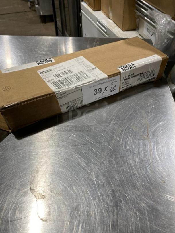 Carlisle Commercial Black Lemon Vinaigrette 9.5" Ladle, Model 02955979, new in original packaging, 12 units per bid.