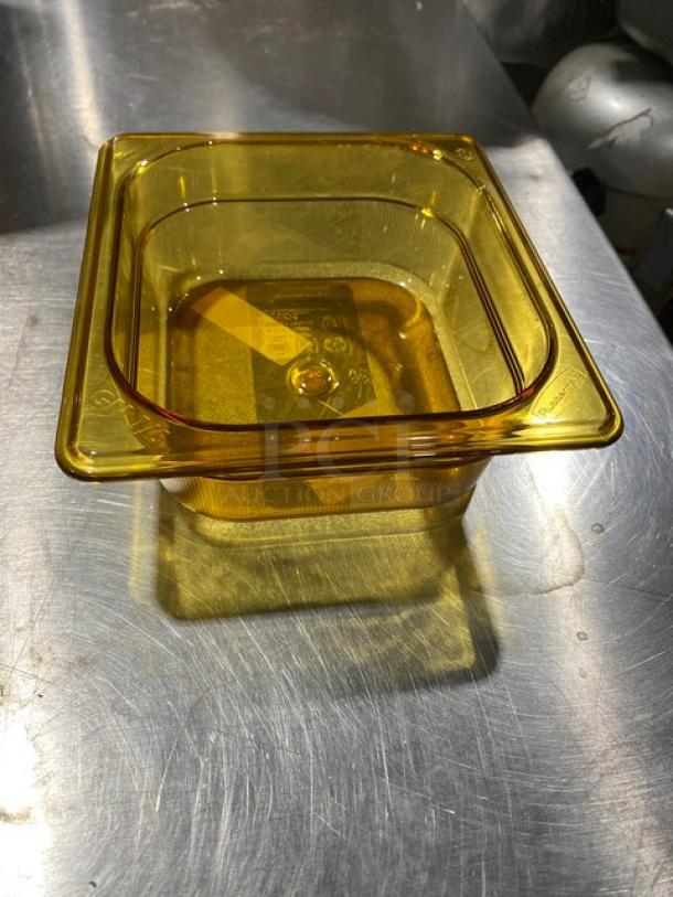 Rubbermaid Commercial Amber High Heat 1/6 Size Food Pan, Model FG204P00AMBR, new condition, amber color.