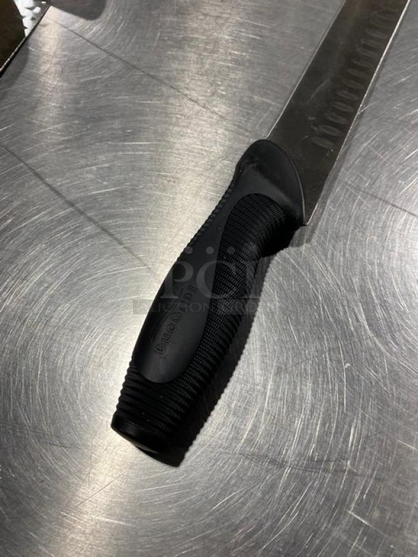 Dexter Russell DuoGlide slicing/carving knife, stainless steel blade, black textured grip handle. Marked "DuoGlide." New condition.