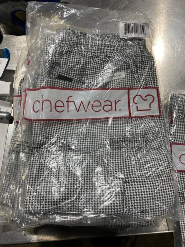 Chefwear CW11 black & white chef pants in original packaging. New condition with tags.