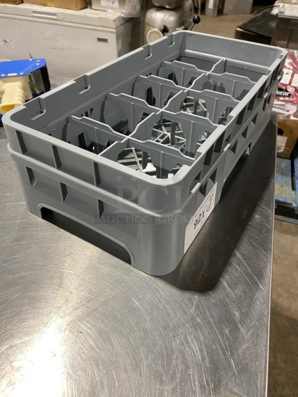 Cambro Camrack 10-compartment soft gray half-size glass rack, Model 10HS318, with extender. Excellent condition.