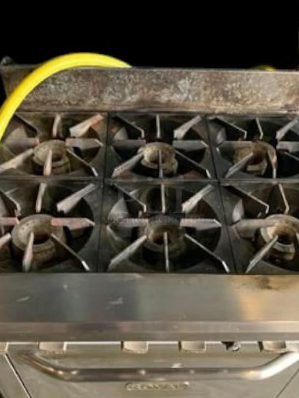 Royal Range RR-6 six-burner gas range with standard oven in outstanding condition, fully tested and working, for natural gas use.