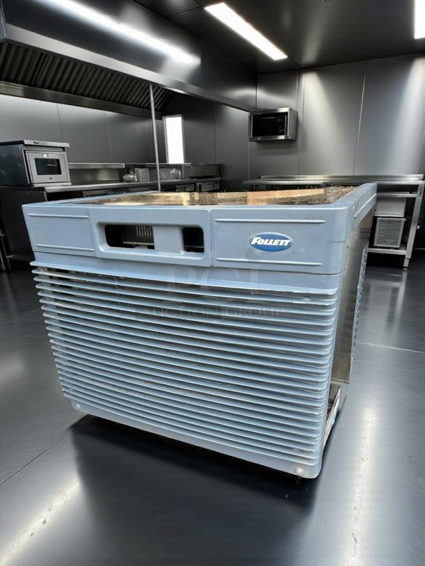 Follett HCC1410AJS Horizon Elite 29" air-cooled Chewblet ice machine in excellent condition, tested and working, 1466 lb capacity.